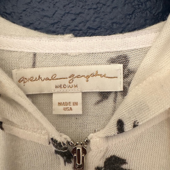 Spiritual Gangster Palm Trees Love is All We Need White Hoodie Size Medium - Picture 7 of 9